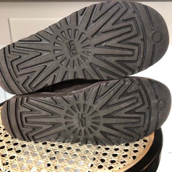 Uggs bailey button - taupe - Picture 3 of 4